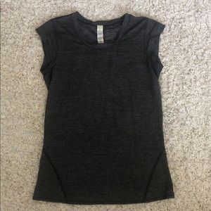 women’s lululemon short sleeve shirt
